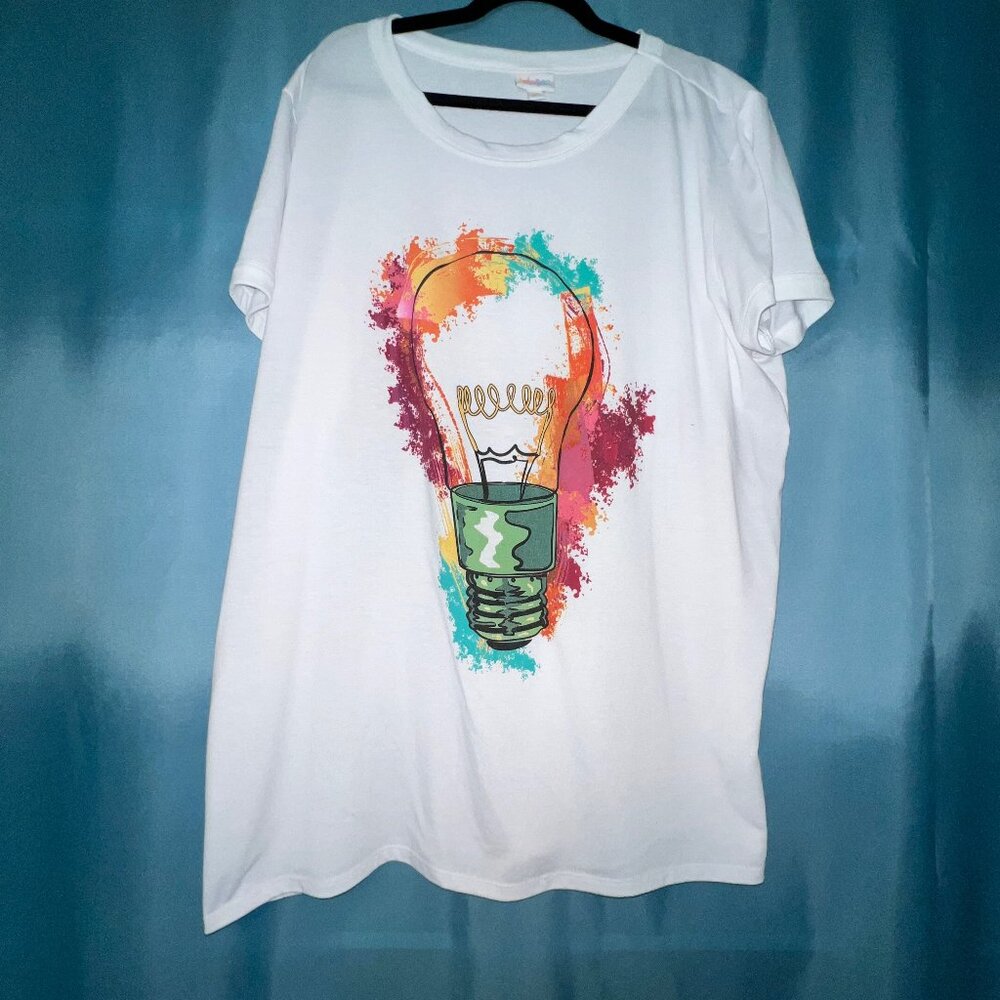 LuLaRoe Liv Graphic T Shirt White with/ Colorful Light Bulb 3X